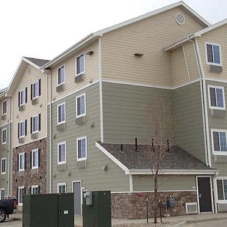 Suburban Studios Watford City Екстериор снимка