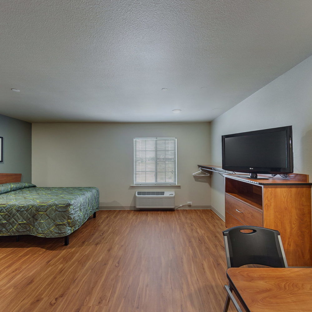 Suburban Studios Watford City Екстериор снимка